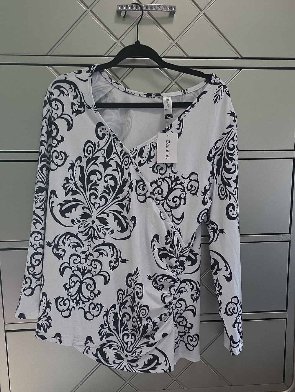 NWT Beauhury Black & White Damask Ruched Wrap Blouse - Women's Size XL